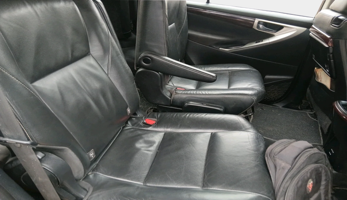 2016 Toyota Innova Crysta 2.4 ZX 7 STR, Diesel, Manual, 2,65,075 km, interior