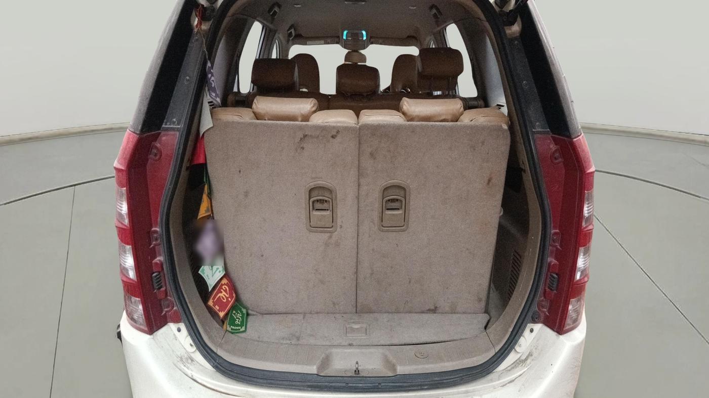 2017 Mahindra XUV500 W6, Diesel, Manual, 1,66,942 km, exterior