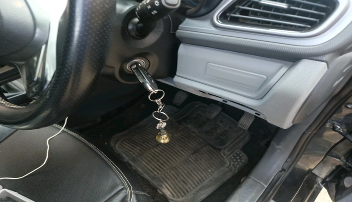 2021 Tata ALTROZ XE PETROL, Petrol, Manual, 25,369 km, interior