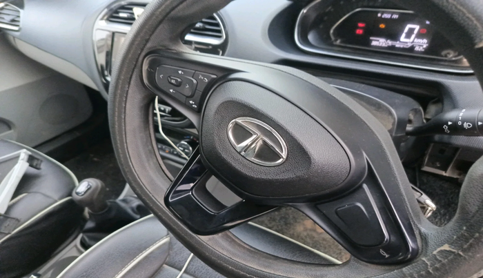 2020 Tata Tiago XZ PLUS PETROL, Petrol, Manual, 38,533 km, interior