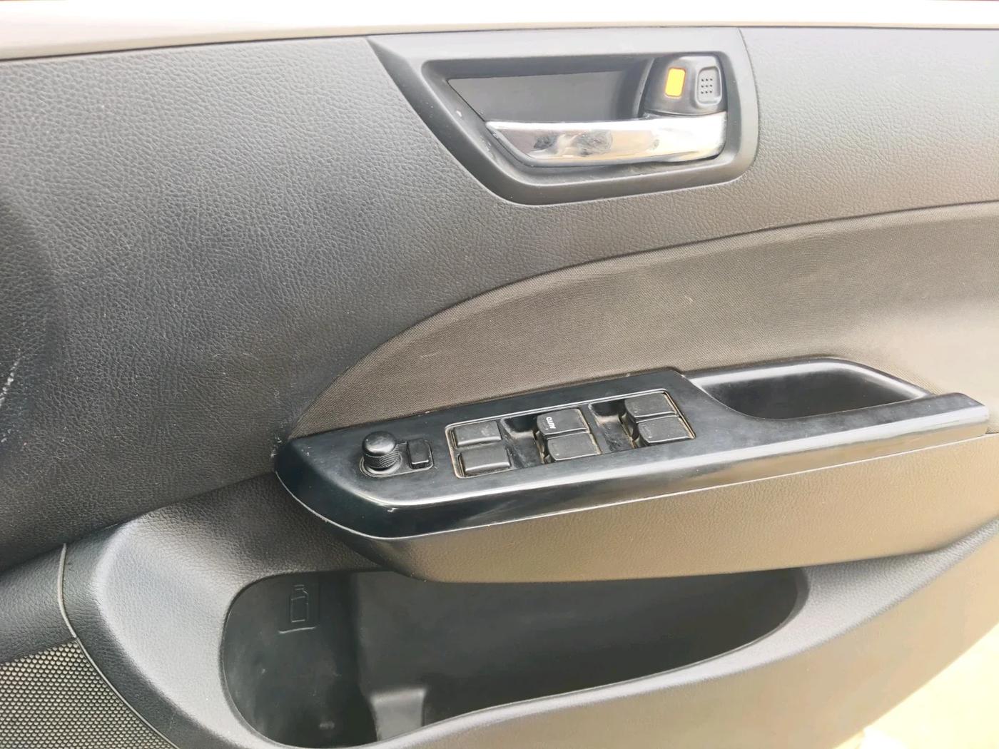 2016 Maruti Swift VXI, Petrol, Manual, 86,757 km, interior