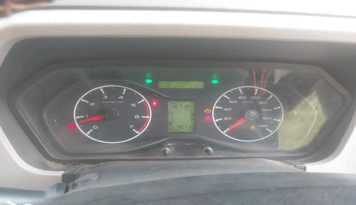2021 Mahindra Scorpio S5, Diesel, Manual, 42,712 km, interior