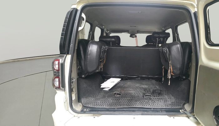 2015 Mahindra Scorpio S10, Diesel, Manual, 2,56,183 km, exterior