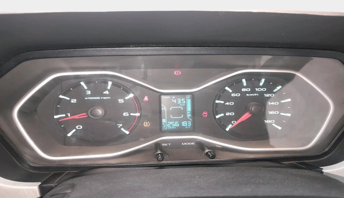 2015 Mahindra Scorpio S10, Diesel, Manual, 2,56,183 km, interior