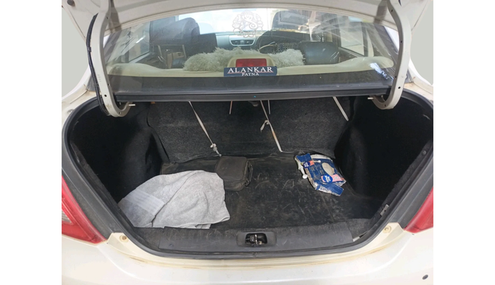 2013 Maruti Swift Dzire VXI, Petrol, Manual, 2,07,890 km, exterior