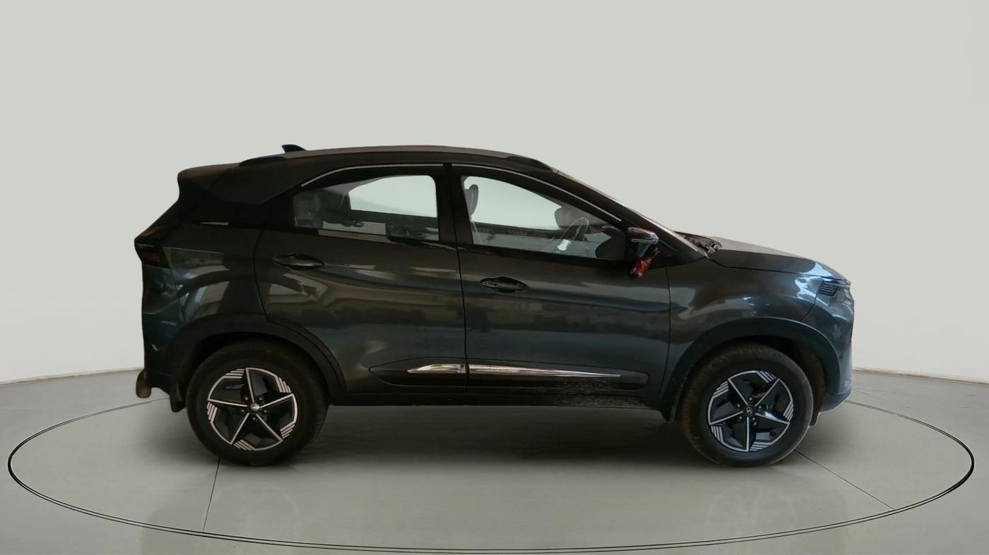 2024 Tata NEXON CREATIVE + SUNROOF 1.2 PETROL, Petrol, Manual, 9,229 km, exterior