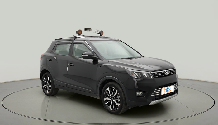 2019 Mahindra XUV300 W8 (O) 1.5 DIESEL, Diesel, Manual, 1,09,294 km, exterior