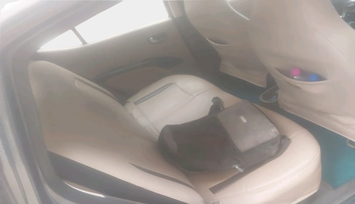 2011 Hyundai i10 MAGNA 1.2, Petrol, Manual, 24,400 km, interior