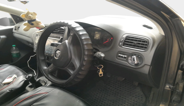 2019 Volkswagen Ameo TRENDLINE 1.0L, Petrol, Manual, 60,801 km, interior