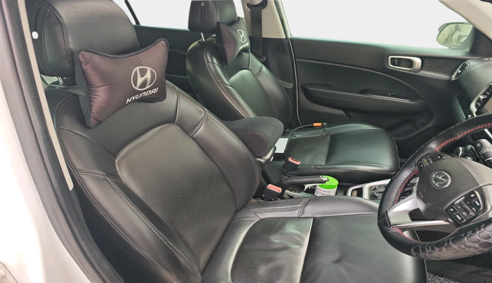 2019 Hyundai VENUE SX PLUS 1.0 TURBO DCT, Petrol, Automatic, 49,821 km, interior