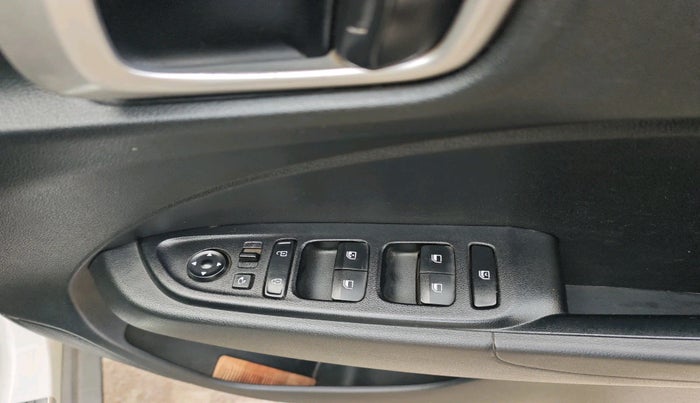 2019 Hyundai VENUE SX PLUS 1.0 TURBO DCT, Petrol, Automatic, 49,821 km, interior