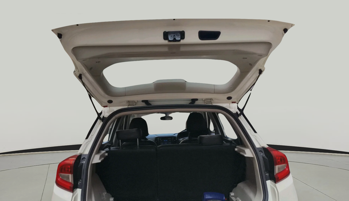 2023 Mahindra XUV300 W6 1.5 Sunroof Diesel, Diesel, Manual, 65,765 km, exterior