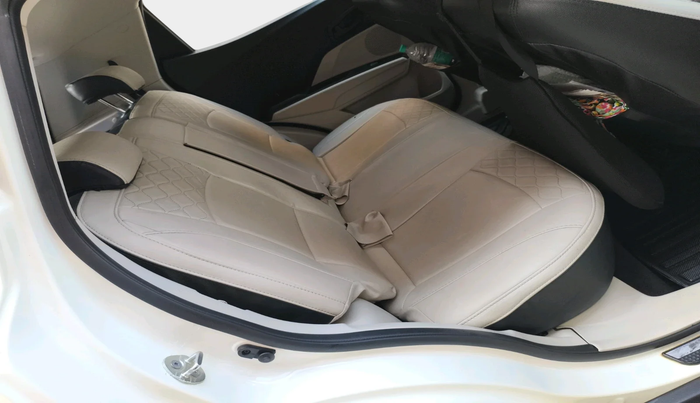 2023 Mahindra XUV300 W6 1.5 Sunroof Diesel, Diesel, Manual, 65,765 km, interior