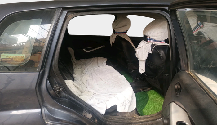 2011 Ford Figo ZXI 1.2 PETROL, Petrol, Manual, 81,934 km, interior