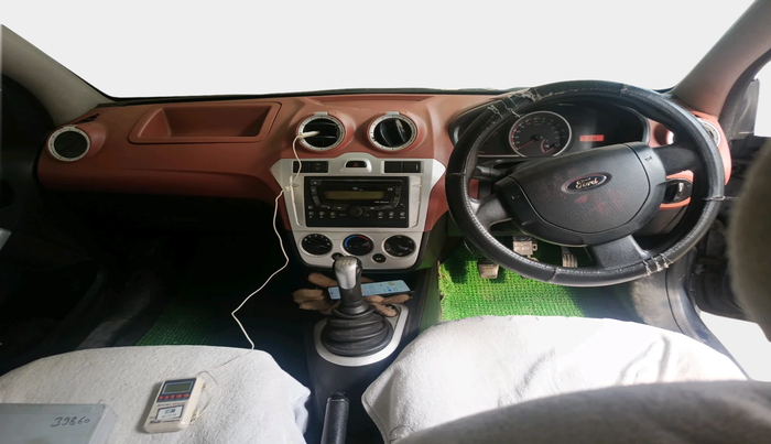 2011 Ford Figo ZXI 1.2 PETROL, Petrol, Manual, 81,934 km, interior