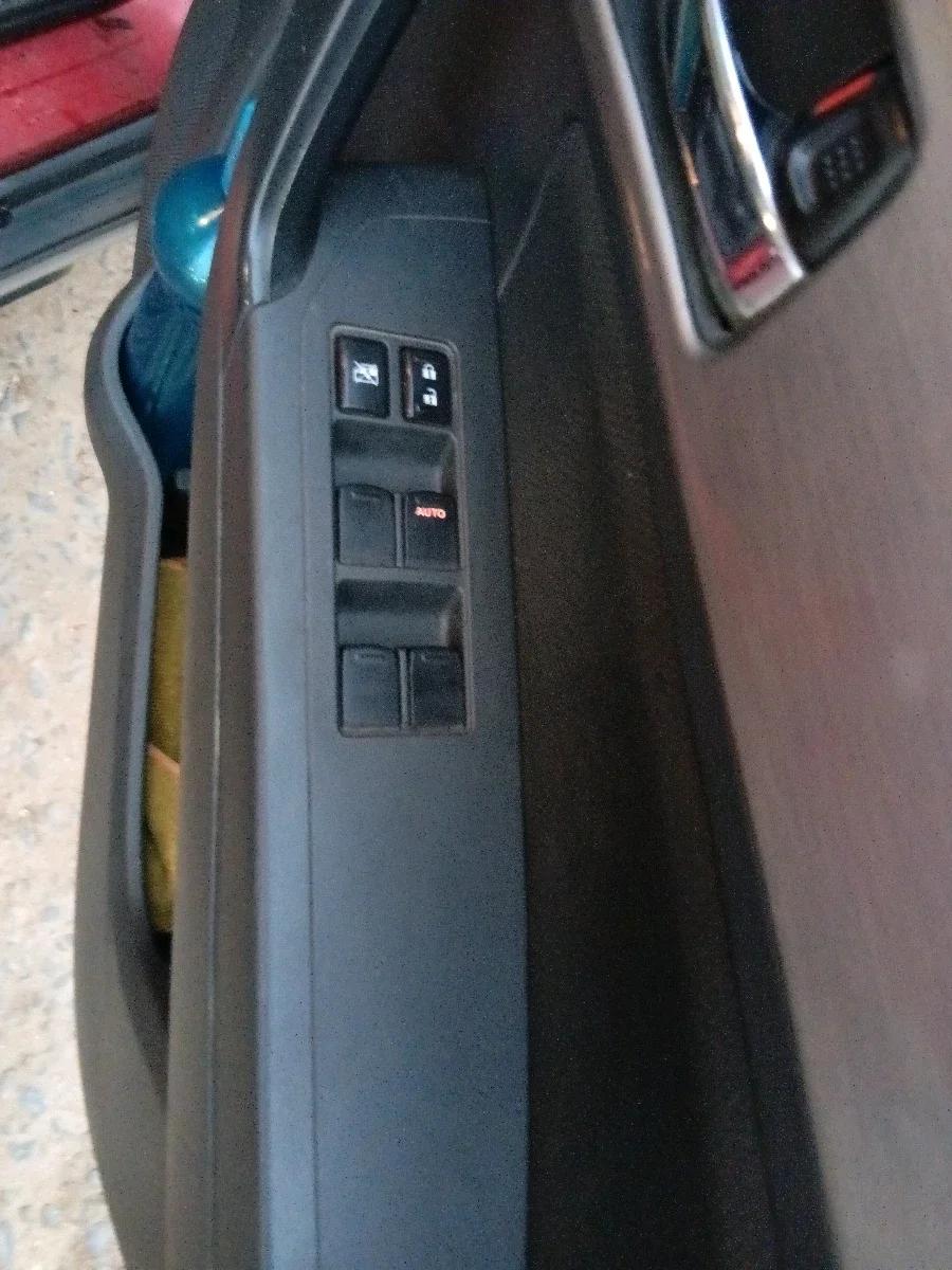 2016 Maruti Vitara Brezza ZDI PLUS DUAL TONE, Diesel, Manual, 85,841 km, interior