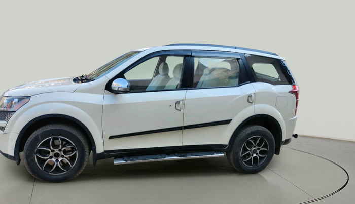 2014 Mahindra XUV500 W6, Diesel, Manual, 1,12,757 km, exterior