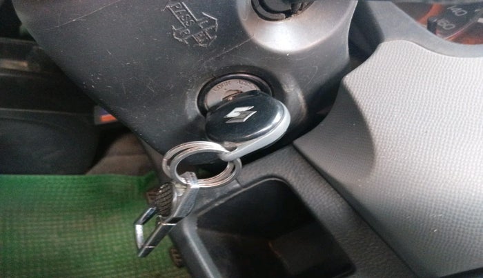 2011 Maruti Wagon R 1.0 VXI, Petrol, Manual, 65,926 km, interior