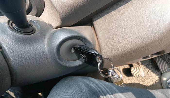 2016 Renault Kwid RXT 1.0, Petrol, Manual, 60,720 km, interior