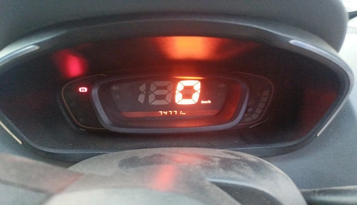 2018 Renault Kwid RXT 1.0 (O), Petrol, Manual, 74,771 km, interior