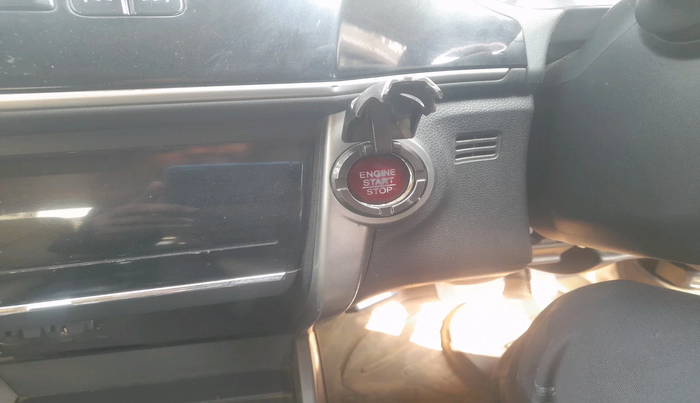 2016 Honda City 1.5L I-VTEC VX CVT, Petrol, Automatic, 88,784 km, interior