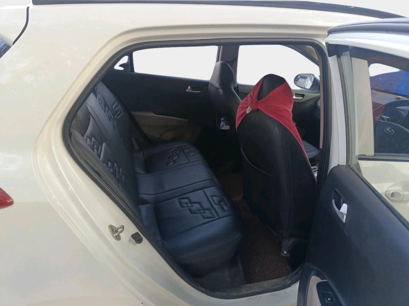 2017 Hyundai Grand i10 SPORTZ 1.2 KAPPA VTVT, CNG, Manual, 48,183 km, interior