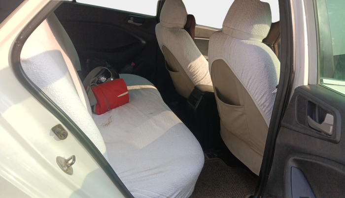 2017 Hyundai i20 Active 1.4 S, Diesel, Manual, 2,08,000 km, interior