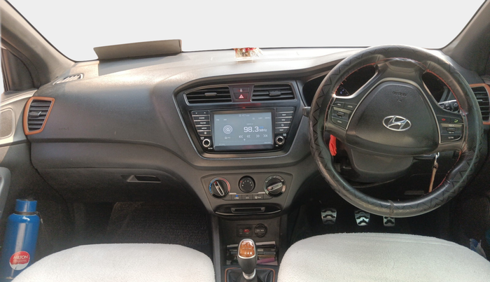 2017 Hyundai i20 Active 1.4 S, Diesel, Manual, 2,08,000 km, interior