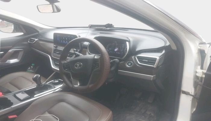 2019 Tata Harrier XZ 2.0L, Diesel, Manual, 9,15,510 km, interior