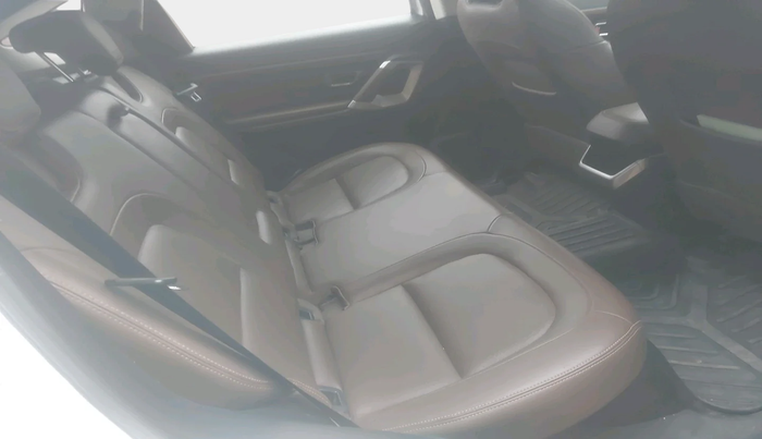2019 Tata Harrier XZ 2.0L, Diesel, Manual, 9,15,510 km, interior