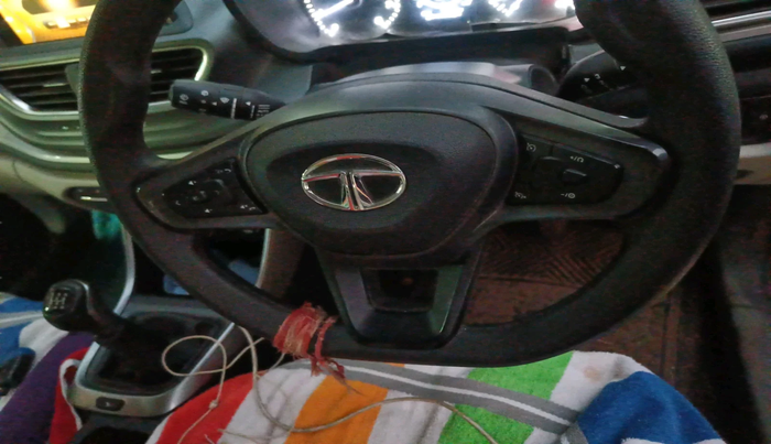 2023 Tata ALTROZ XZ PETROL, Petrol, Manual, 9,434 km, interior