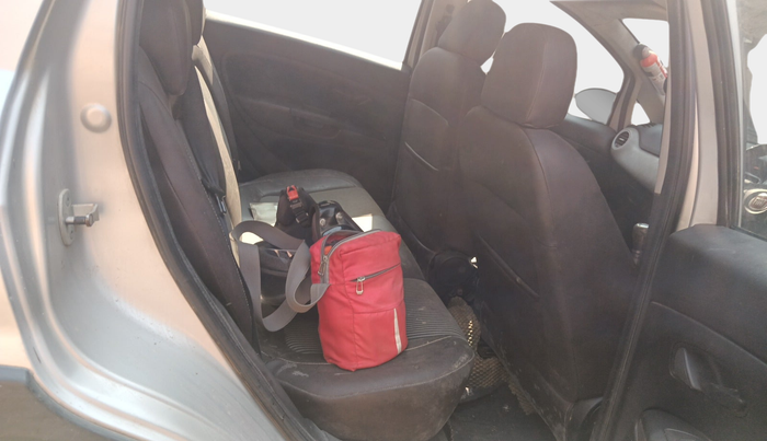 2015 Fiat Avventura EMOTION MULTIJET 1.3, Diesel, Manual, 1,24,307 km, interior