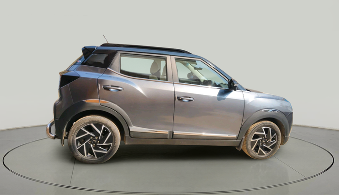 2024 Mahindra XUV 3XO AX7L 1.2 Petrol AT, Petrol, Automatic, 43,348 km, exterior