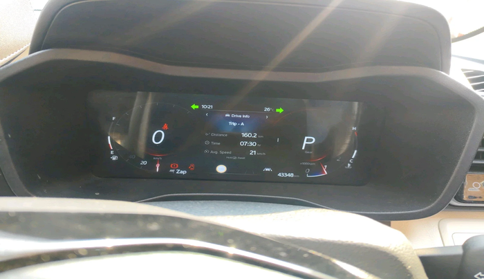 2024 Mahindra XUV 3XO AX7L 1.2 Petrol AT, Petrol, Automatic, 43,348 km, interior