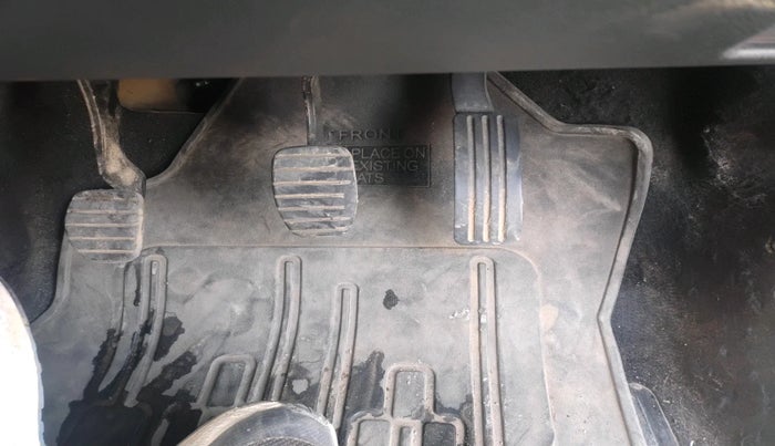 2015 Renault Duster 85 PS RXE DIESEL, Diesel, Manual, 73,350 km, interior