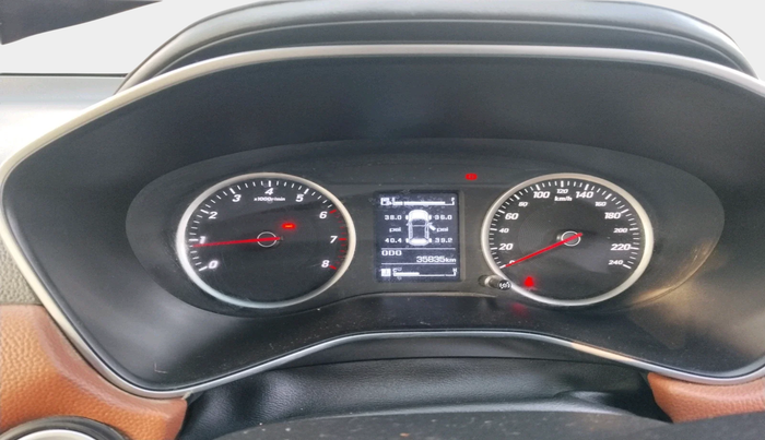 2021 MG HECTOR PLUS SELECT 2.0 DIESEL TURBO MT 7-STR, Diesel, Manual, 35,835 km, interior