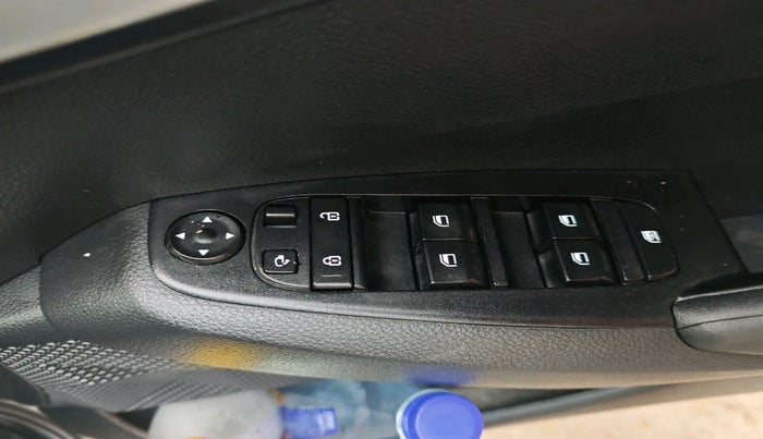 2022 KIA SELTOS HTE 1.5 DIESEL, Diesel, Manual, 77,077 km, interior