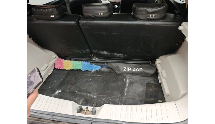 2019 Mahindra XUV300 W6 1.5 DIESEL, Diesel, Manual, 83,689 km, exterior