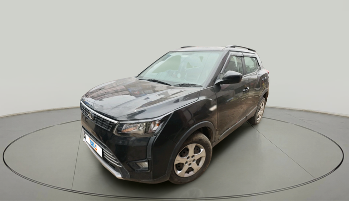 2019 Mahindra XUV300 W6 1.5 DIESEL, Diesel, Manual, 83,689 km, exterior