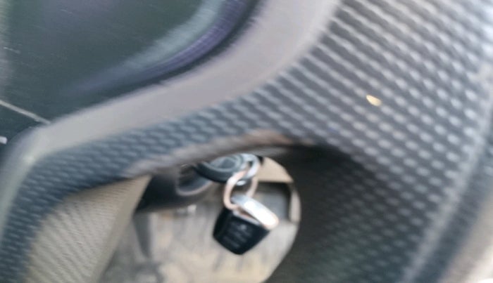 2022 Tata Safari XE, Diesel, Manual, 61,296 km, interior