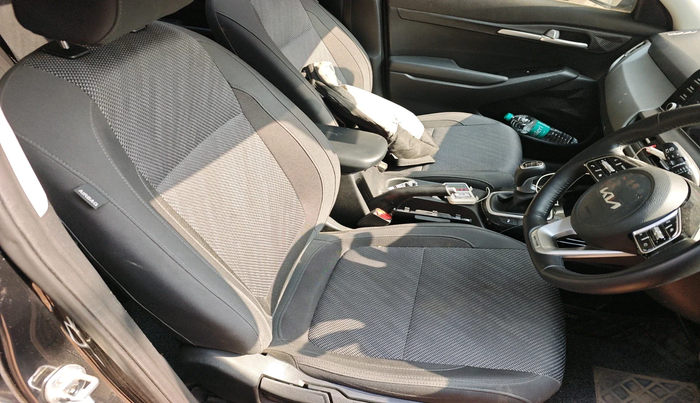 2024 KIA SELTOS  HTK PLUS 1.5 PETROL MT, Petrol, Manual, 23,482 km, interior