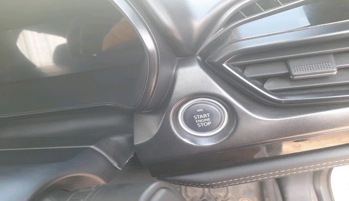 2024 Tata Harrier FEARLESS PLUS DUAL TONE, Diesel, Manual, 22,132 km, interior