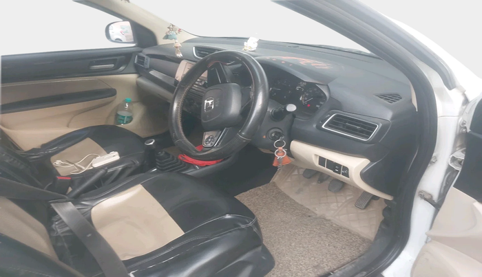2020 Honda Amaze 1.5L I-DTEC S, Diesel, Manual, 2,67,879 km, interior