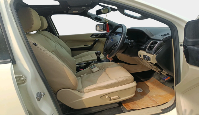 2020 Ford Endeavour TITANIUM 2.0 4X4 AT, Diesel, Automatic, 66,288 km, interior