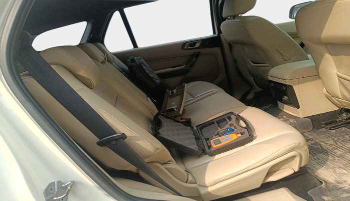 2020 Ford Endeavour TITANIUM 2.0 4X4 AT, Diesel, Automatic, 66,288 km, interior