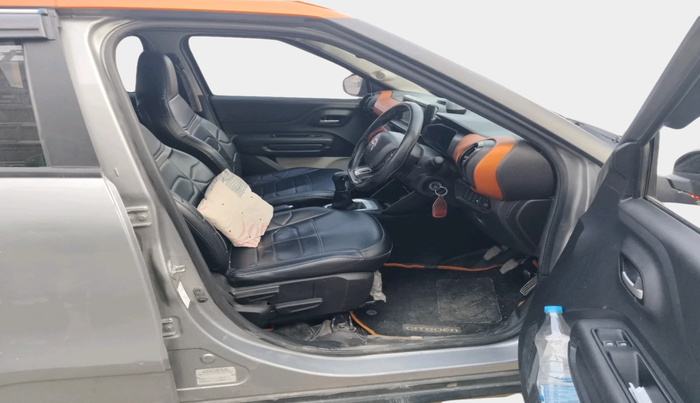 2023 CITROEN C3 SHINE 1.2 DUAL TONE , Petrol, Manual, 24,928 km, interior