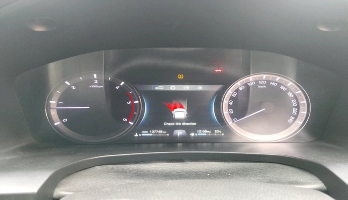 2019 Mahindra ALTURAS G4 4WD AT, Diesel, Automatic, 1,37,748 km, interior