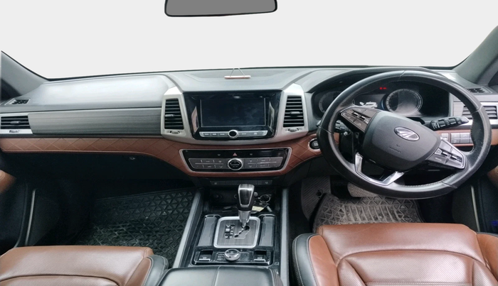 2019 Mahindra ALTURAS G4 4WD AT, Diesel, Automatic, 1,37,748 km, interior