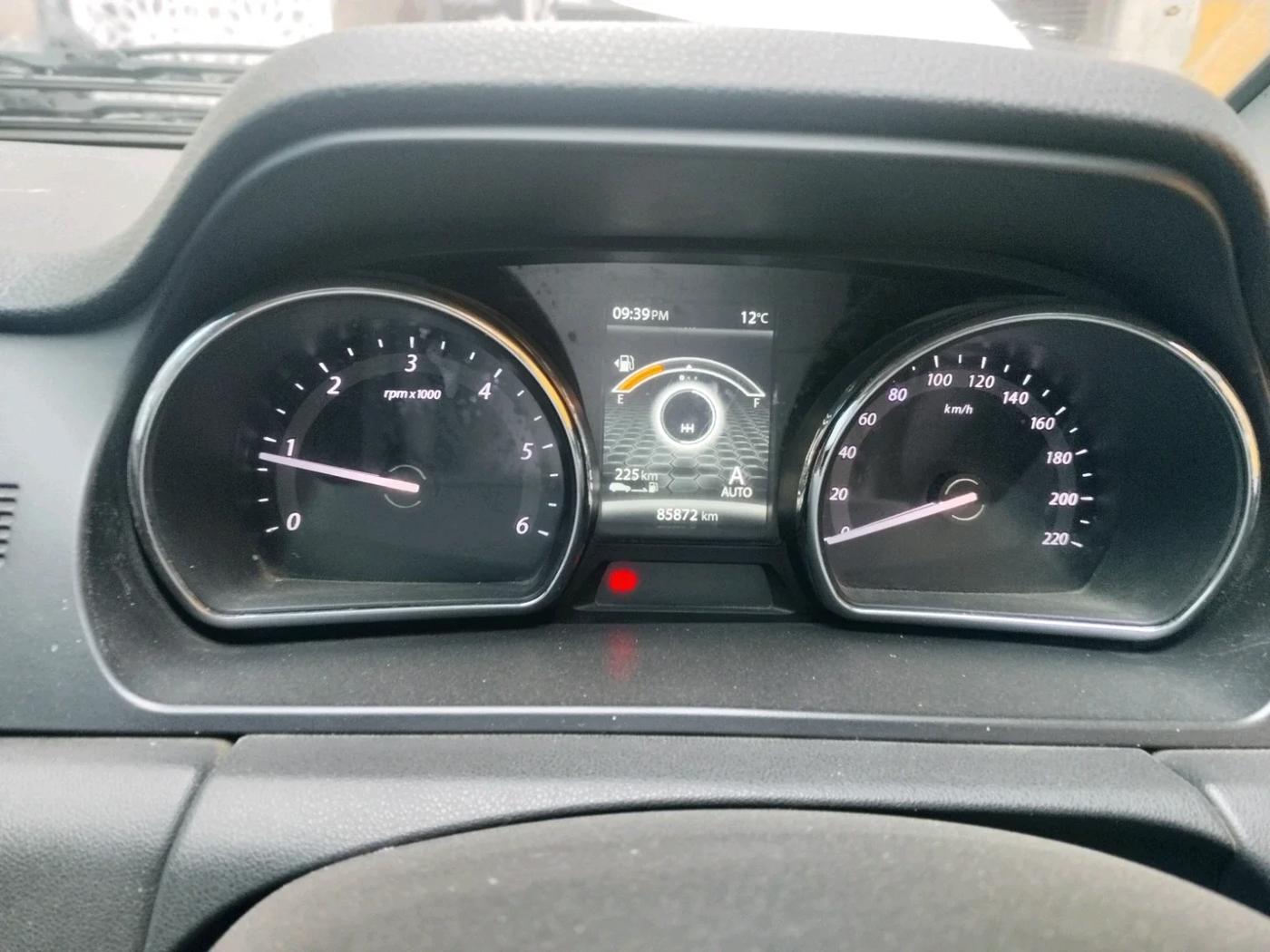 2018 Tata Hexa XM 4X2 7 STR, Diesel, Manual, 85,880 km, interior