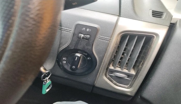 2018 Tata Hexa XM 4X2 7 STR, Diesel, Manual, 85,872 km, interior